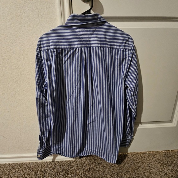 Tommy Hilfiger Men's Slim Fit Blue White Striped Button Down Dress Shirt Size M - Picture 5 of 5